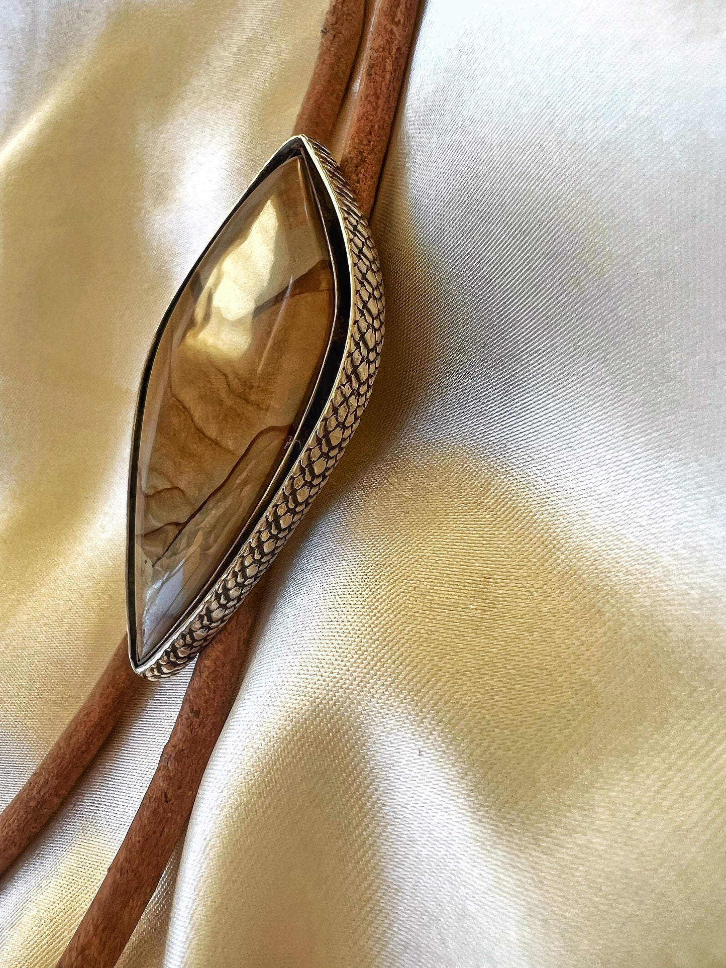 Desert Bolo — light brown
