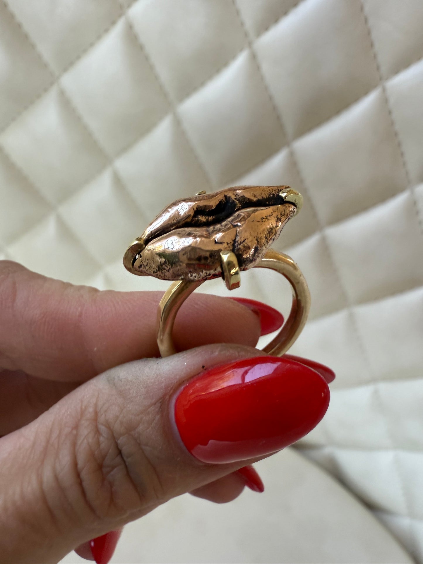 Kiss Rings