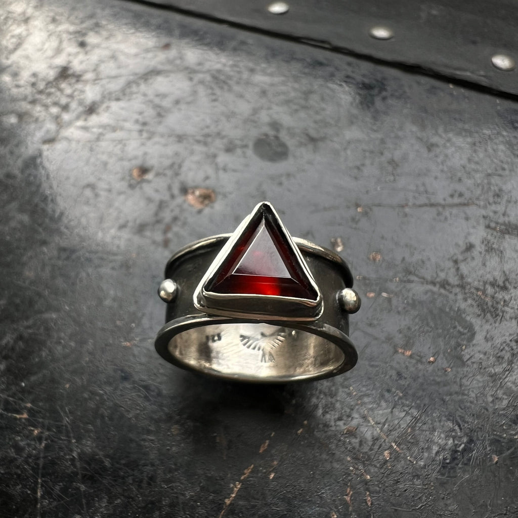 Alchemical Queen Ring — size 8