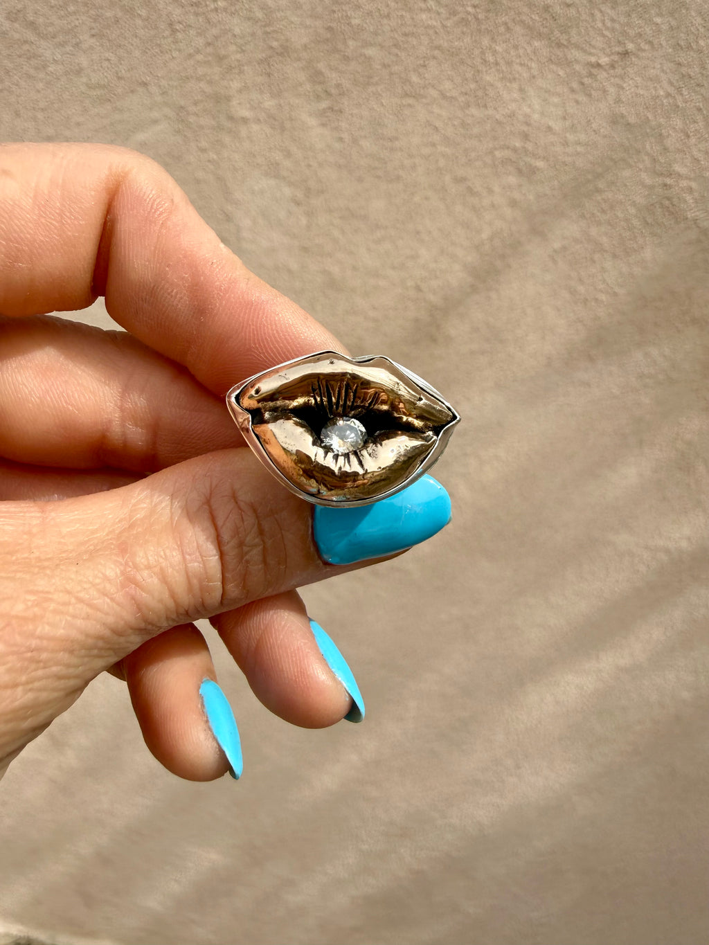 Oracle Kiss Ring