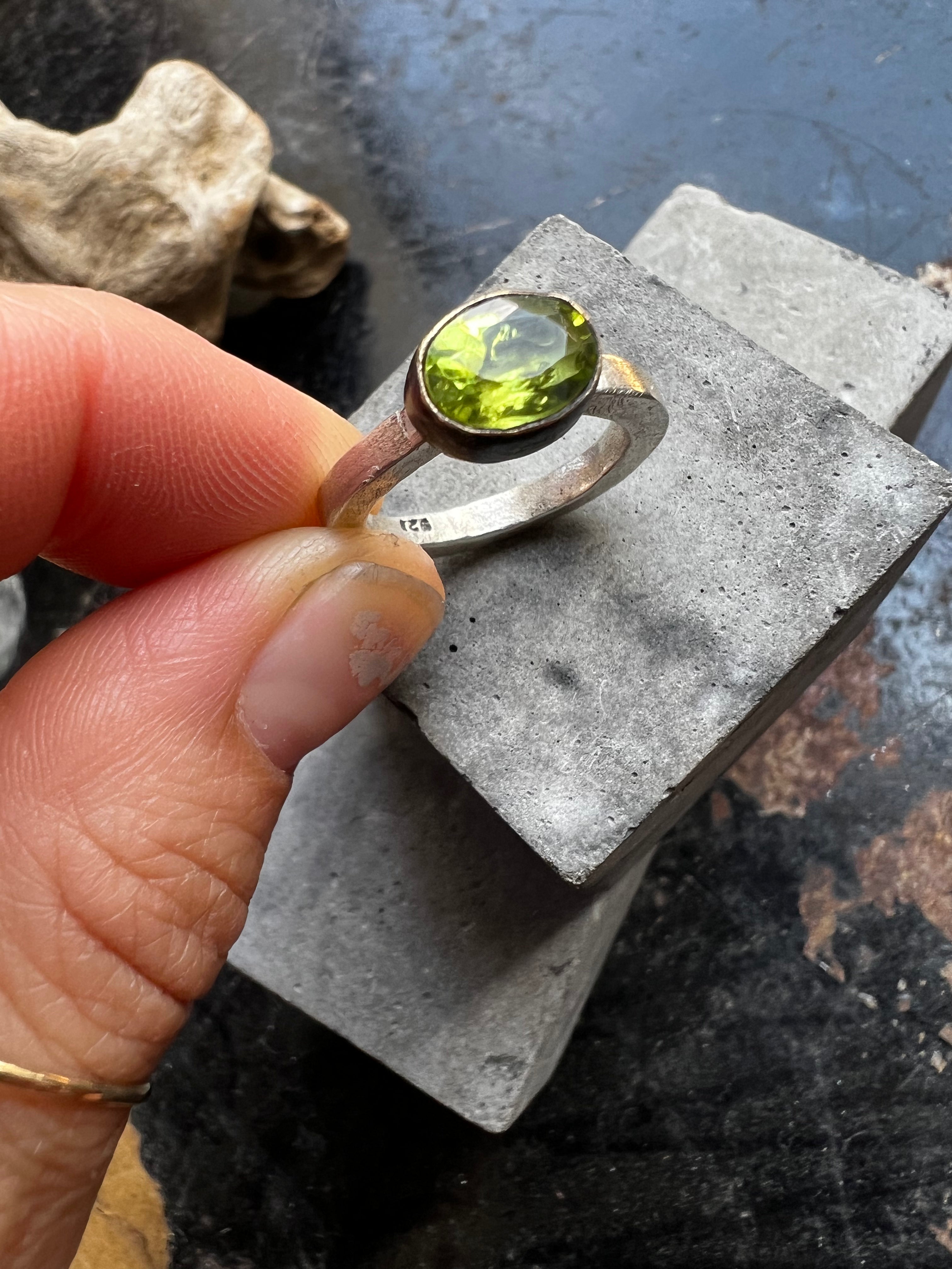 Peridot Avant-Garde Ring — sz 5