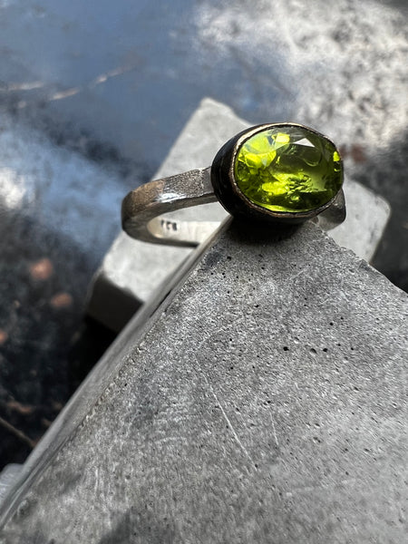 Peridot Avant-Garde Ring — sz 5