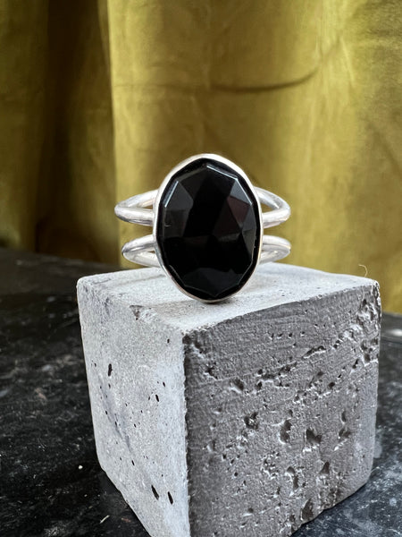 Structural Onyx Ring — size 6.5-7.5